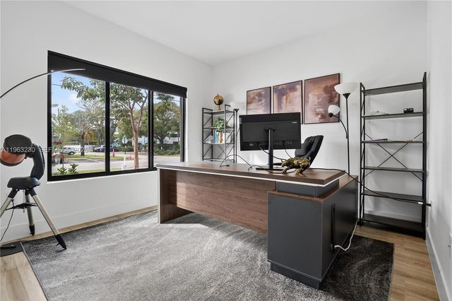 913 NE 15th St, Fort Lauderdale, FL 33304