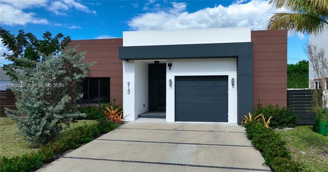 913 NE 15th St, Fort Lauderdale, FL 33304