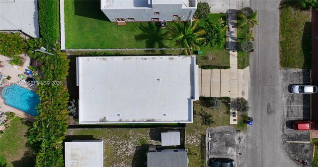 913 NE 15th St, Fort Lauderdale, FL 33304