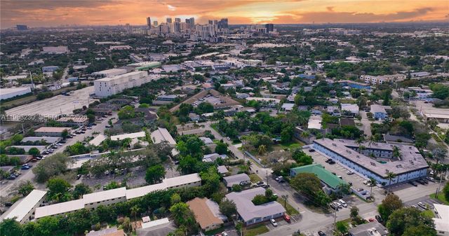 913 NE 15th St, Fort Lauderdale, FL 33304