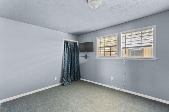 810 93rd Street, Galveston, TX 77554