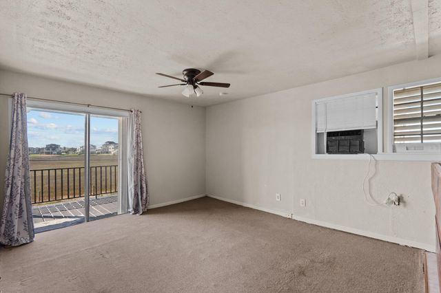 810 93rd Street, Galveston, TX 77554