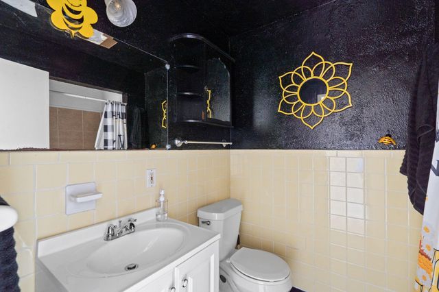 810 93rd Street, Galveston, TX 77554