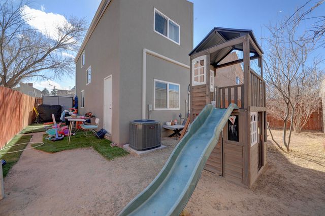 1721 Vail Place SE, Albuquerque, NM 87106