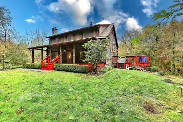 89 Norwich Salem Turnpike, Montville, CT 06370