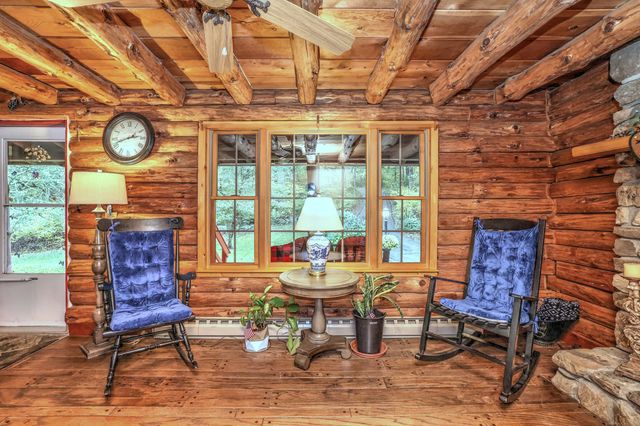 89 Norwich Salem Turnpike, Montville, CT 06370