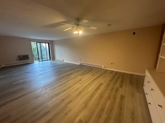 1321 Worcester Rd 612, Framingham, MA 01701