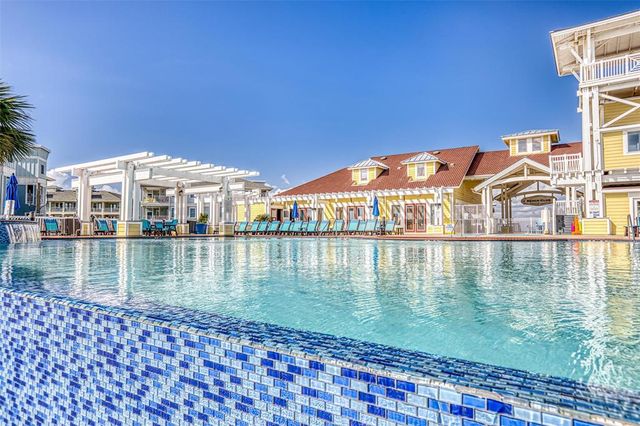 26560 Bay Water Drive Drive 101, Galveston, TX 77554