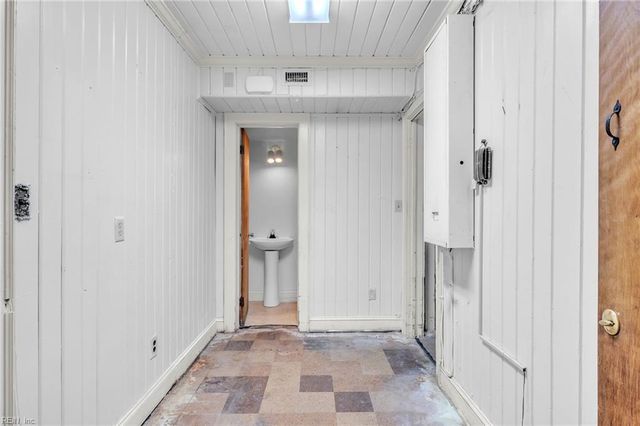 685 Carolina RD, Suffolk, VA 23434