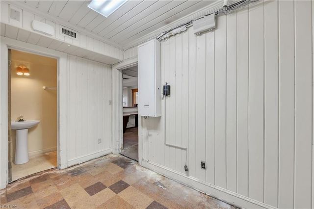 685 Carolina RD, Suffolk, VA 23434