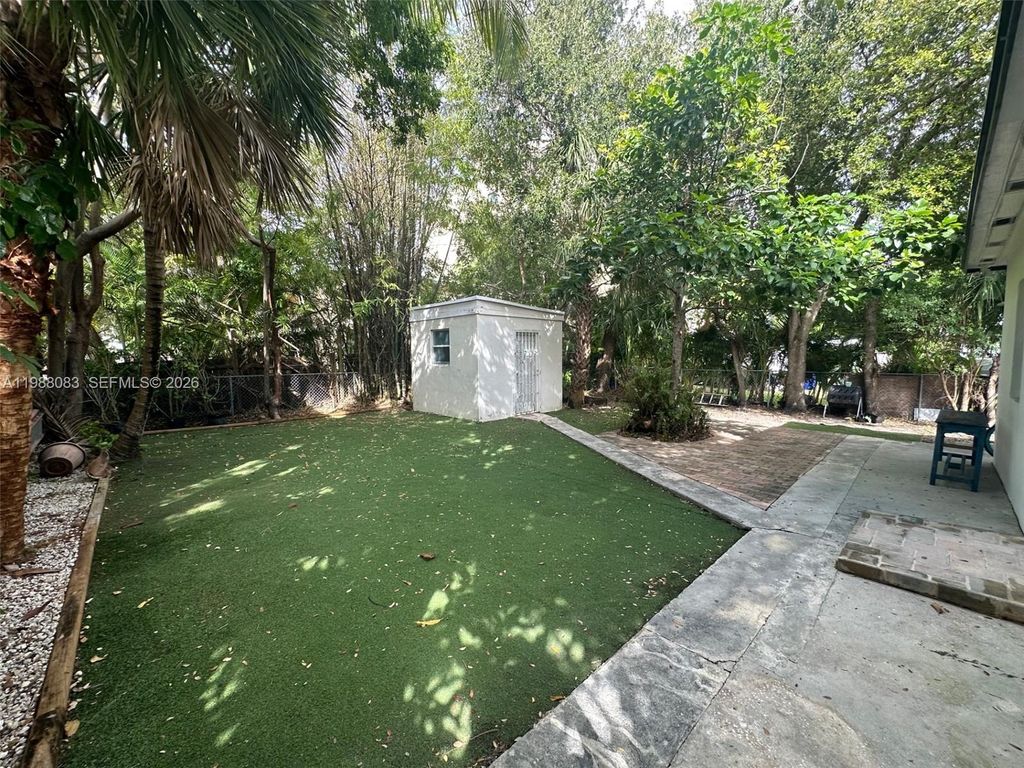 565 NE 65th St 2, Miami, FL 33138