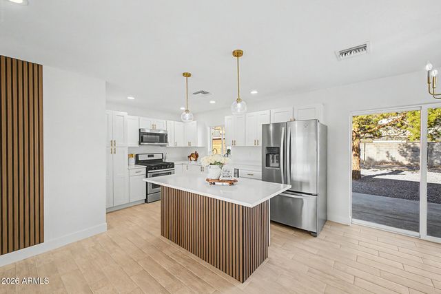 11625 N 20TH Avenue, Phoenix, AZ 85029
