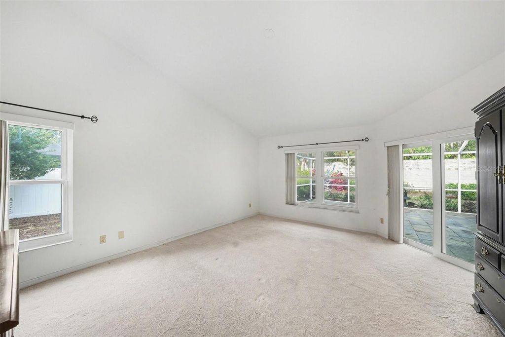 Image 18 of property listing at 12804 WALLINGFORD DRIVE, Tampa, FL 33624