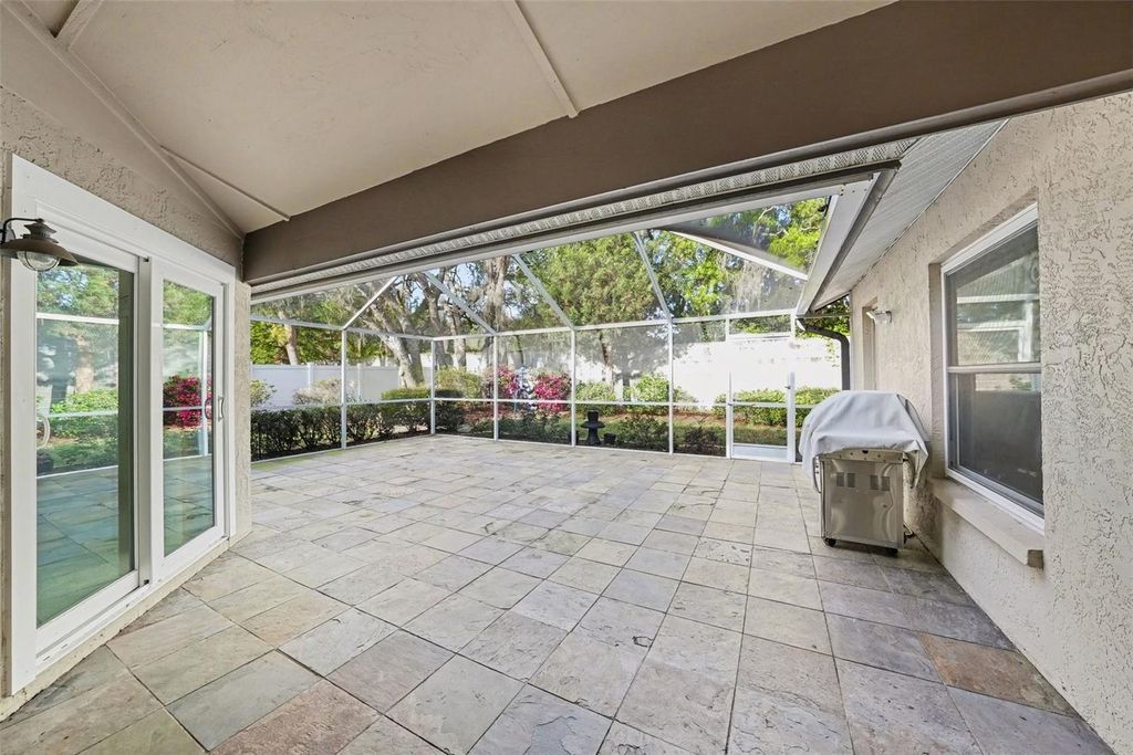 Image 30 of property listing at 12804 WALLINGFORD DRIVE, Tampa, FL 33624