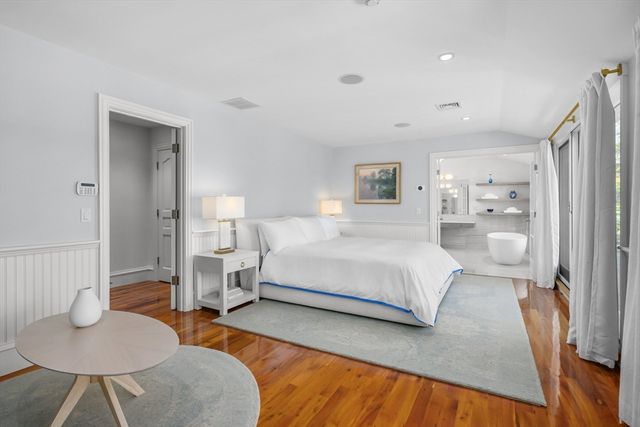 120 Vineyard Road, Barnstable, MA 02635