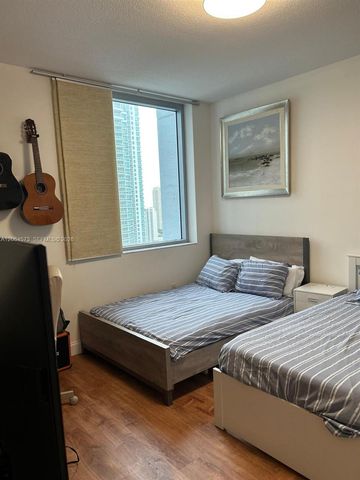 1060 Brickell Ave 2717, Miami, FL 33131
