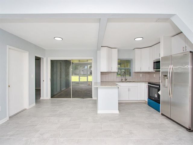 51 PARK LANE, Debary, FL 32713