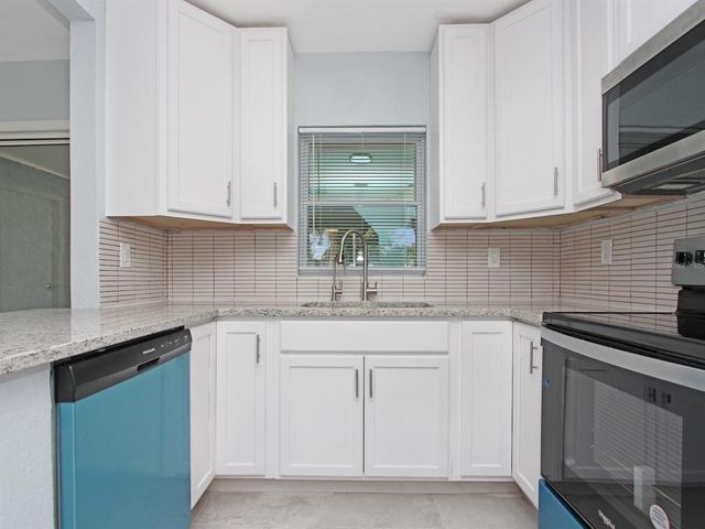 51 PARK LANE, Debary, FL 32713