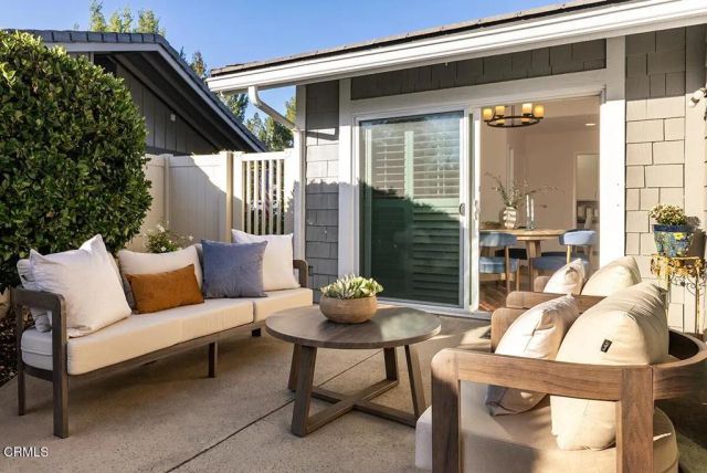 2150 Wimbledon Circle, Westlake Village, CA 91361