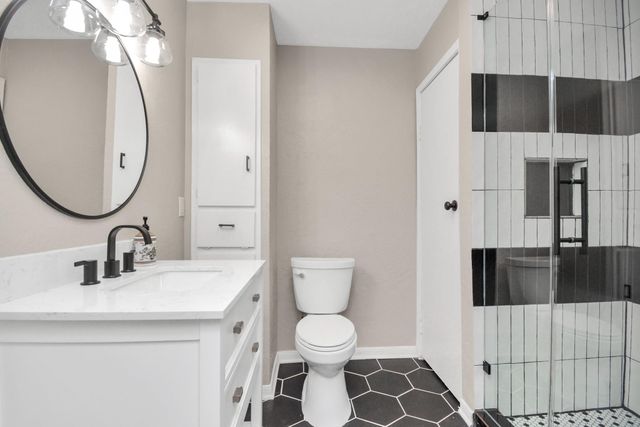 10550 Emnora Lane, Houston, TX 77043