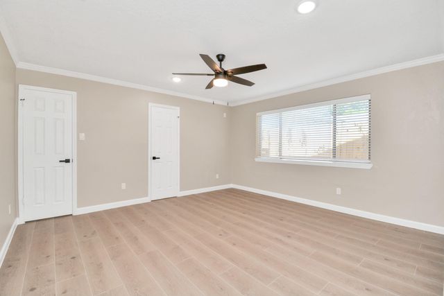 10550 Emnora Lane, Houston, TX 77043