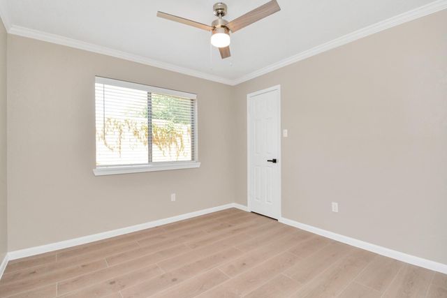 10550 Emnora Lane, Houston, TX 77043