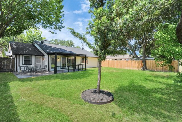 10550 Emnora Lane, Houston, TX 77043