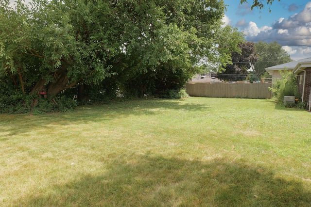 10313 S Karlov Avenue, Oak Lawn, IL 60453