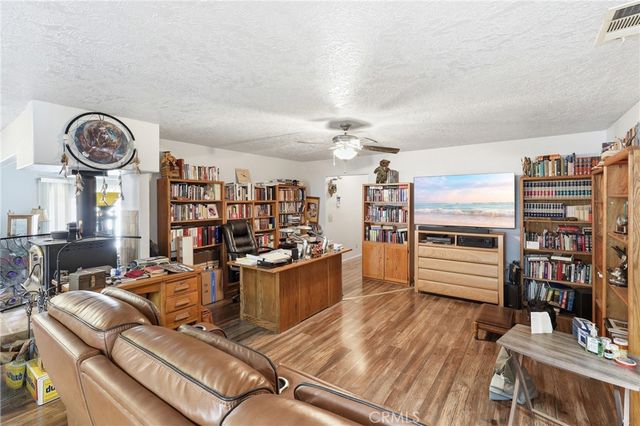 8585 Hickory, Hesperia, CA 92345
