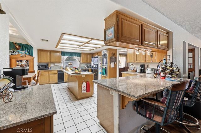8585 Hickory, Hesperia, CA 92345