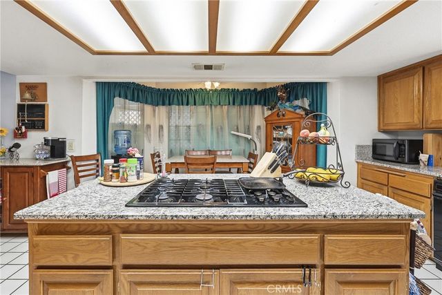 8585 Hickory, Hesperia, CA 92345