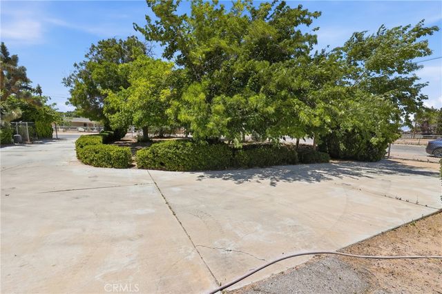 8585 Hickory, Hesperia, CA 92345