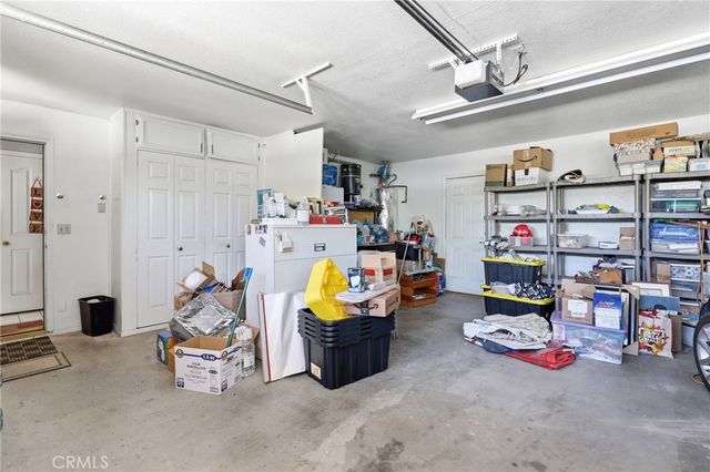 8585 Hickory, Hesperia, CA 92345
