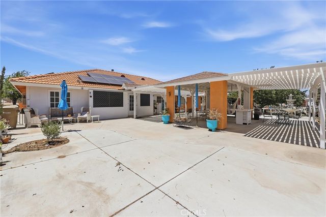 8585 Hickory, Hesperia, CA 92345