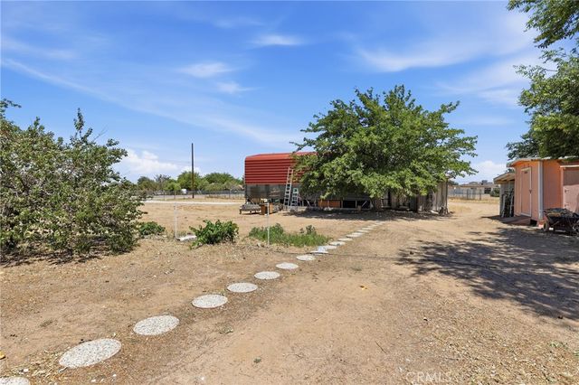8585 Hickory, Hesperia, CA 92345