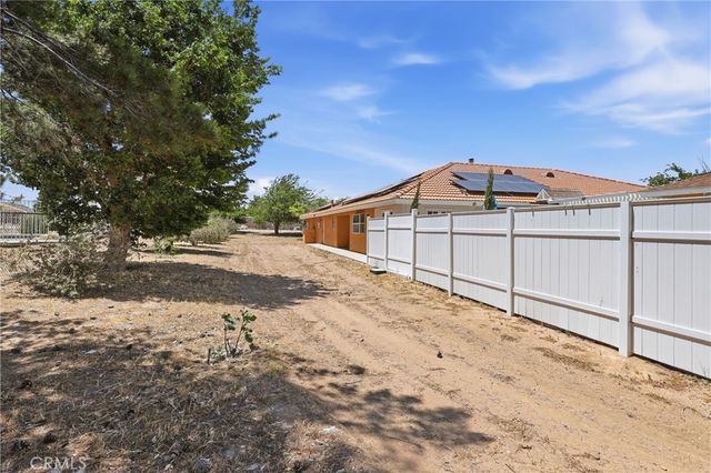 8585 Hickory, Hesperia, CA 92345