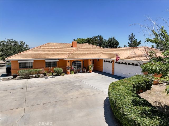 8585 Hickory, Hesperia, CA 92345