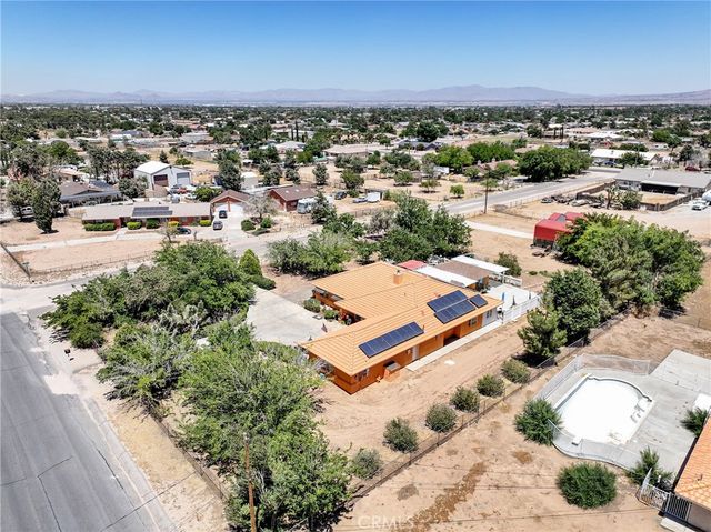 8585 Hickory, Hesperia, CA 92345