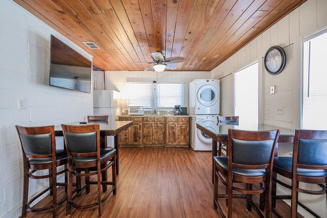 405 Palmetto Boulevard, Edisto Beach, SC 29438