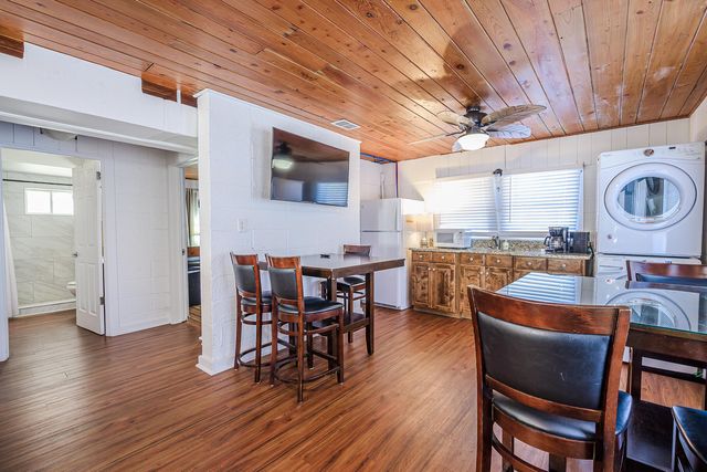 405 Palmetto Boulevard, Edisto Beach, SC 29438