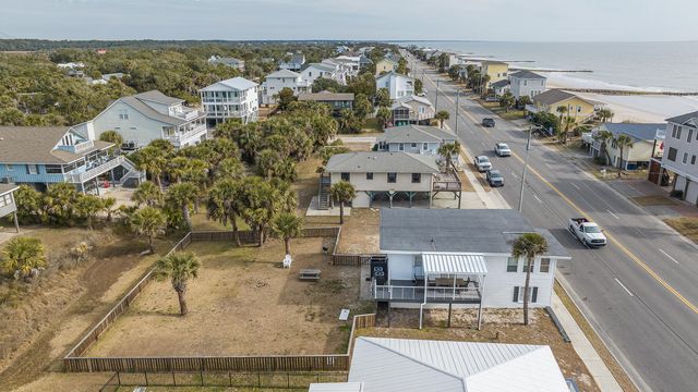 405 Palmetto Boulevard, Edisto Beach, SC 29438