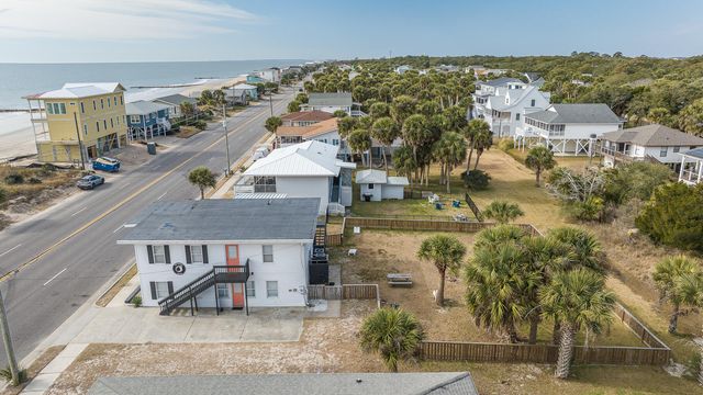405 Palmetto Boulevard, Edisto Beach, SC 29438
