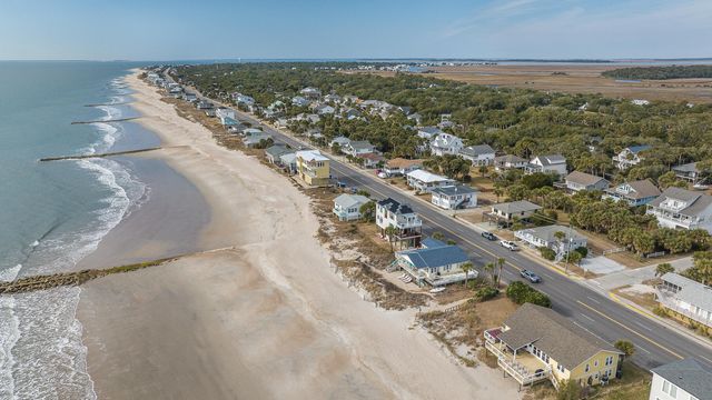 405 Palmetto Boulevard, Edisto Beach, SC 29438