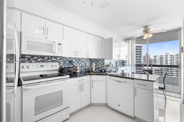 19195 Mystic Pointe Drive 2502, Aventura, FL 33180