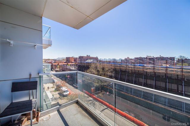 144-69 Barclay Avenue 4A, Flushing, NY 11355