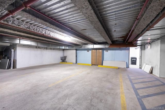 144-69 Barclay Avenue 4A, Flushing, NY 11355