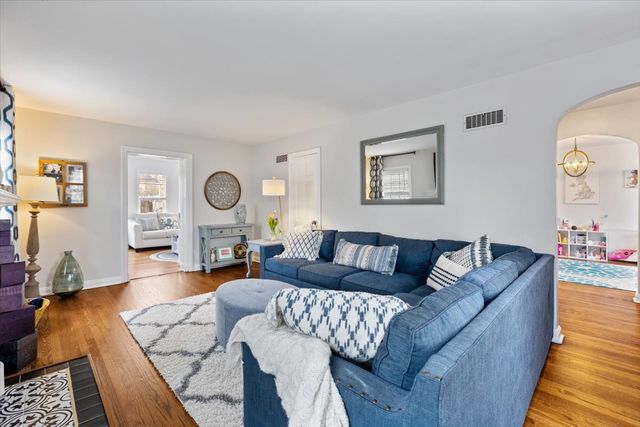 4335 Lee Street, Skokie, IL 60076