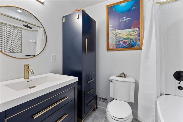 4335 Lee Street, Skokie, IL 60076