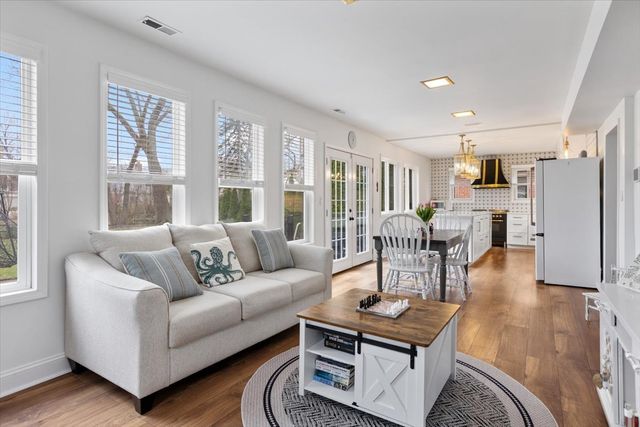 4335 Lee Street, Skokie, IL 60076