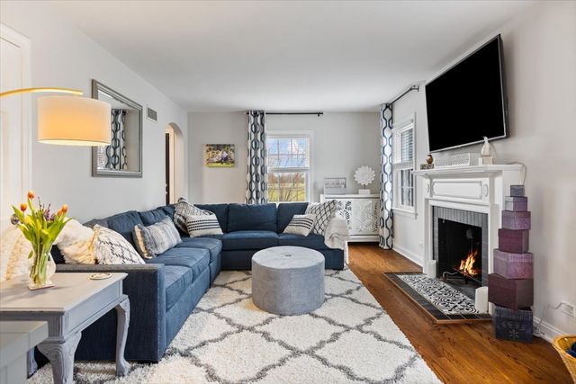 4335 Lee Street, Skokie, IL 60076